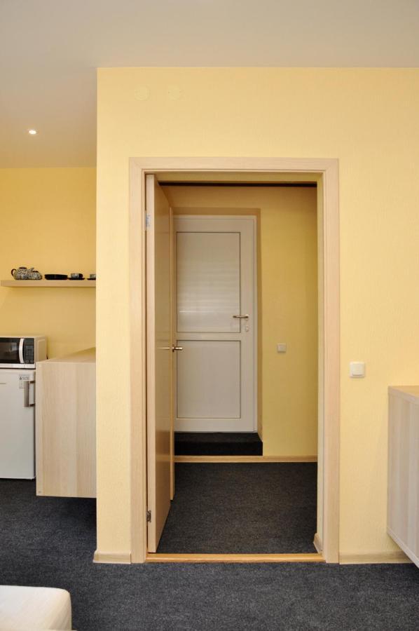 Riga City Center Quiet Apartment With Free Private Parking Exterior foto
