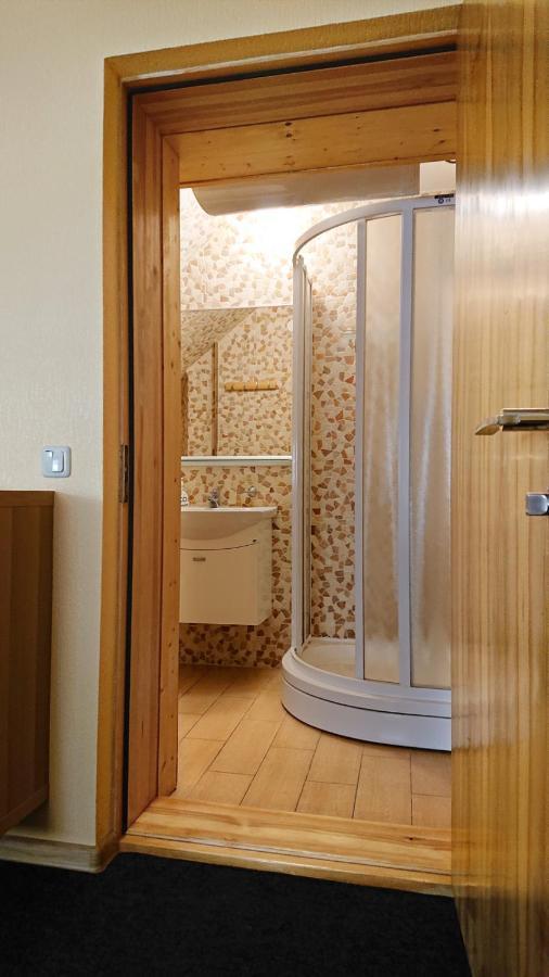 Riga City Center Quiet Apartment With Free Private Parking Exterior foto