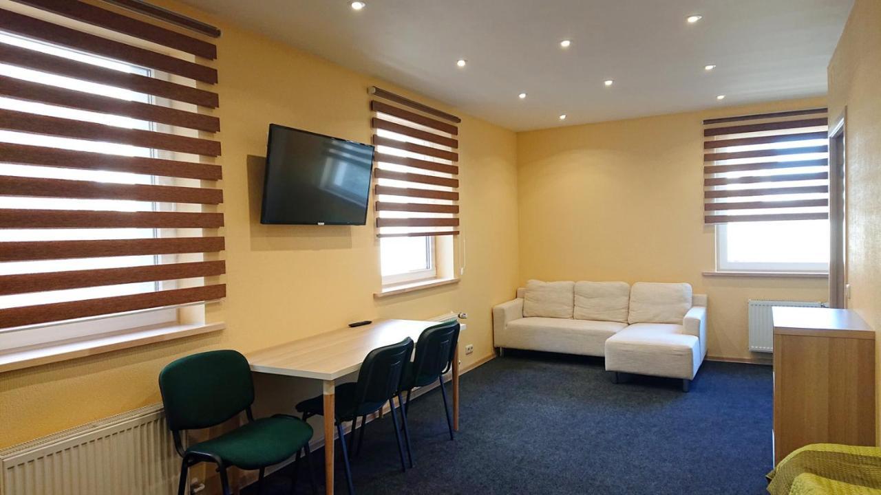 Riga City Center Quiet Apartment With Free Private Parking Exterior foto